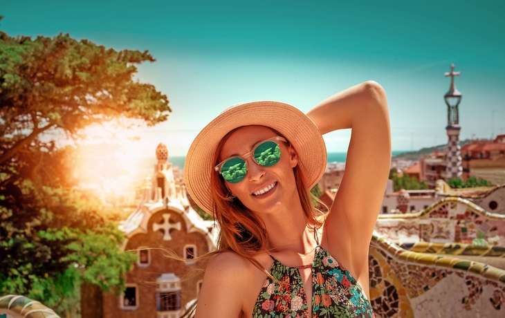 Sommerferien-Tourist in Barcelona Spanien
